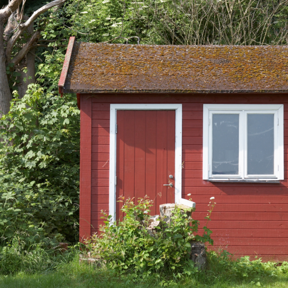 Shed Removal in Clakamas Oregon by Slam Dunk Junk