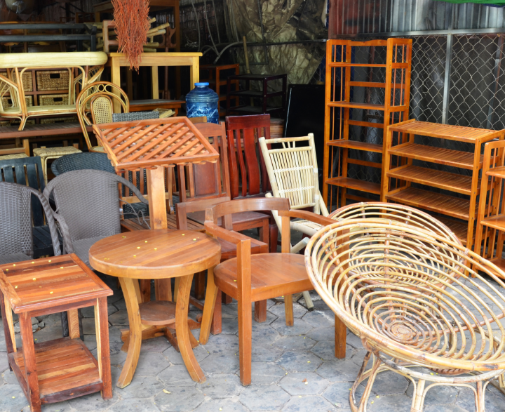 Furniture Removal in Clackamas Oregon