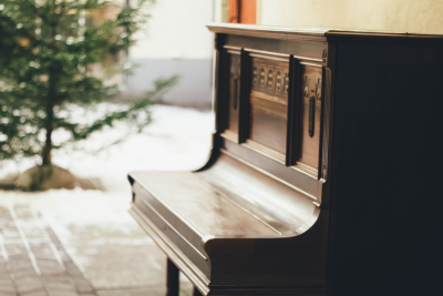 Piano Removal Portland Oregon by Slam Dunk Junk